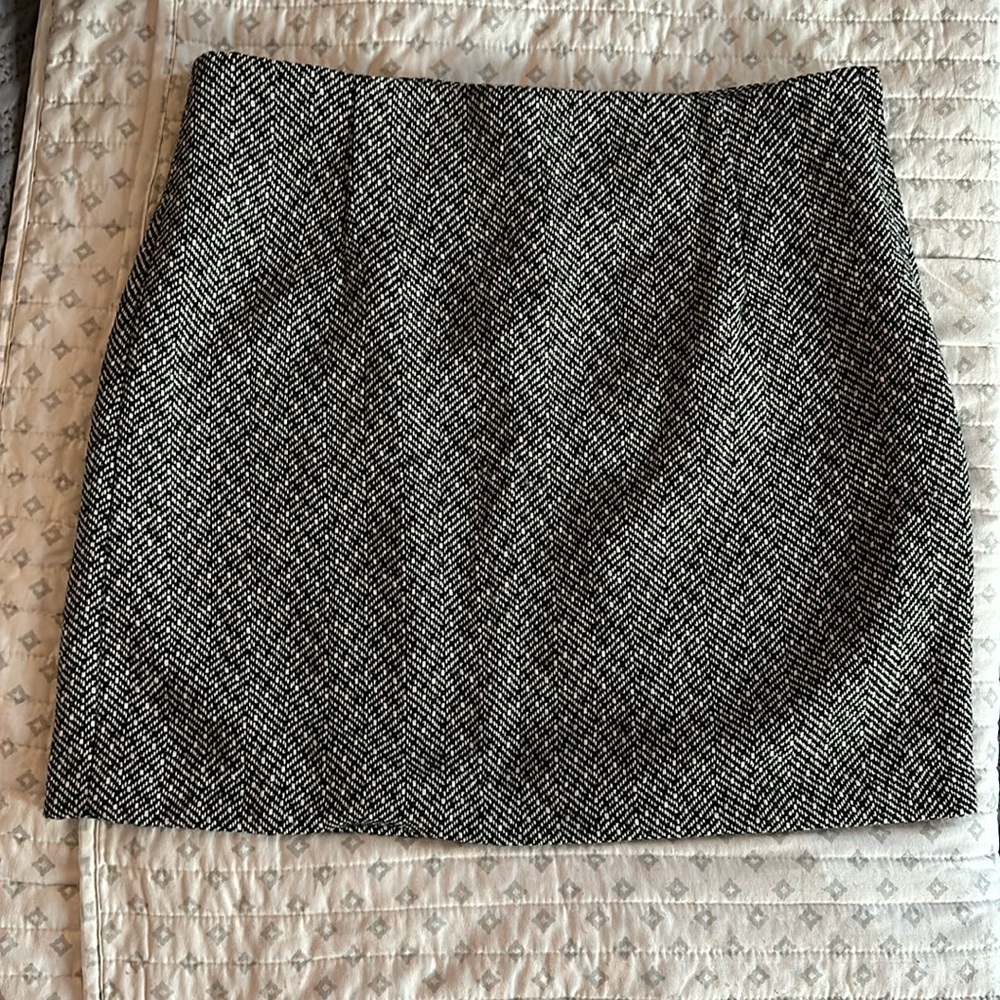 H&M New without tag, mini skirt